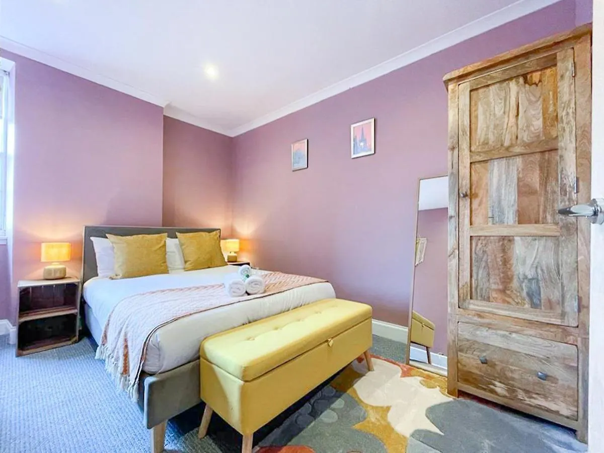 Lively & Energetic 2Br On The Royal Mile Apartment Edinburgh 0*,  United Kingdom