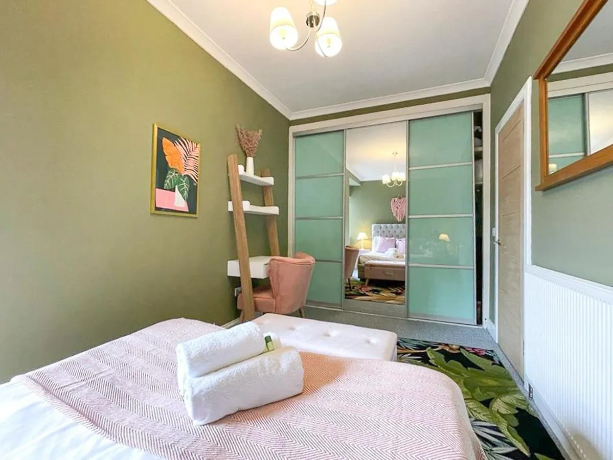Lively & Energetic 2Br On The Royal Mile Apartment Edinburgh 0*,